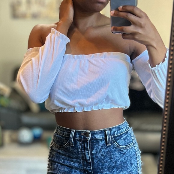 White Stretchy Off the Shoulder Long Sleeve Crop Top, M/L - Picture 3 of 3
